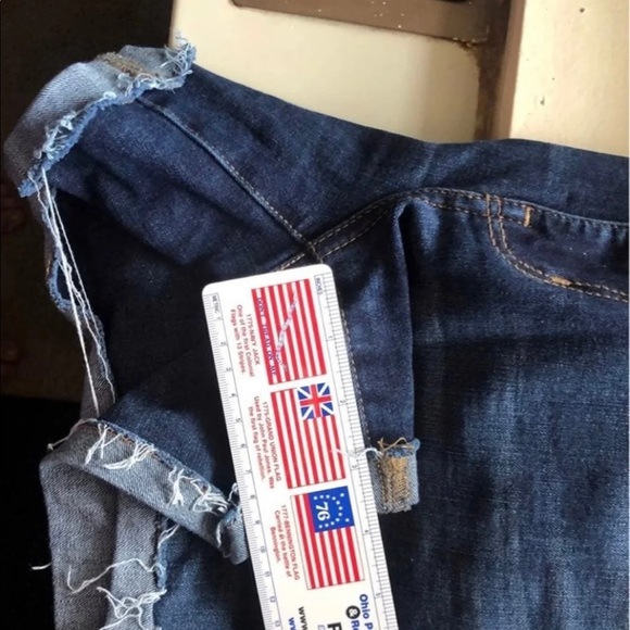 🔥 Dark blue American Eagle Jean shorts size 14 🔥 - Picture 3 of 5